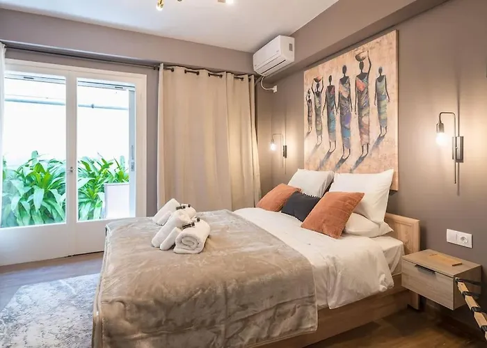 Athens Seaside Retreat Floisvos